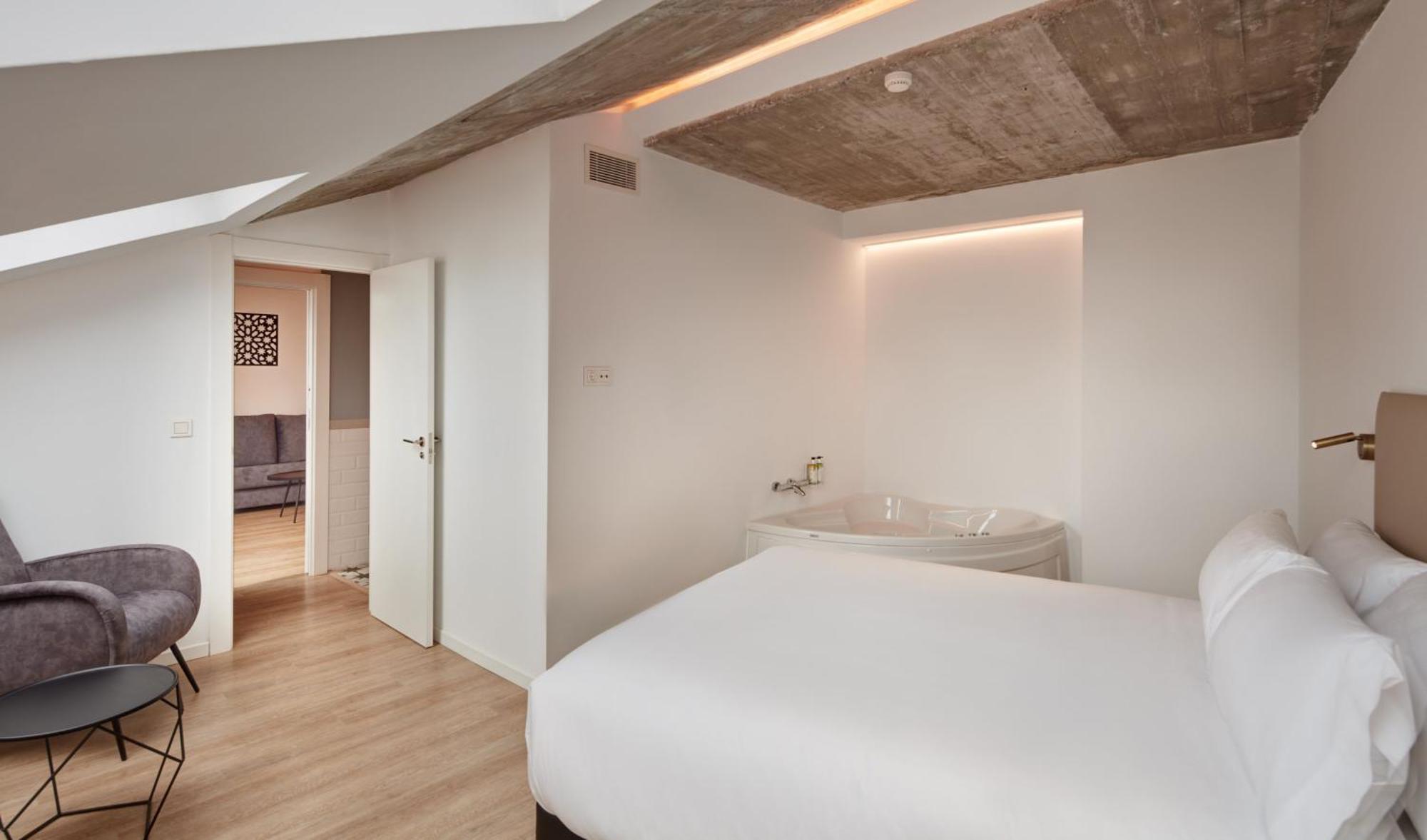 Sercotel Granada Suites Exteriör bild