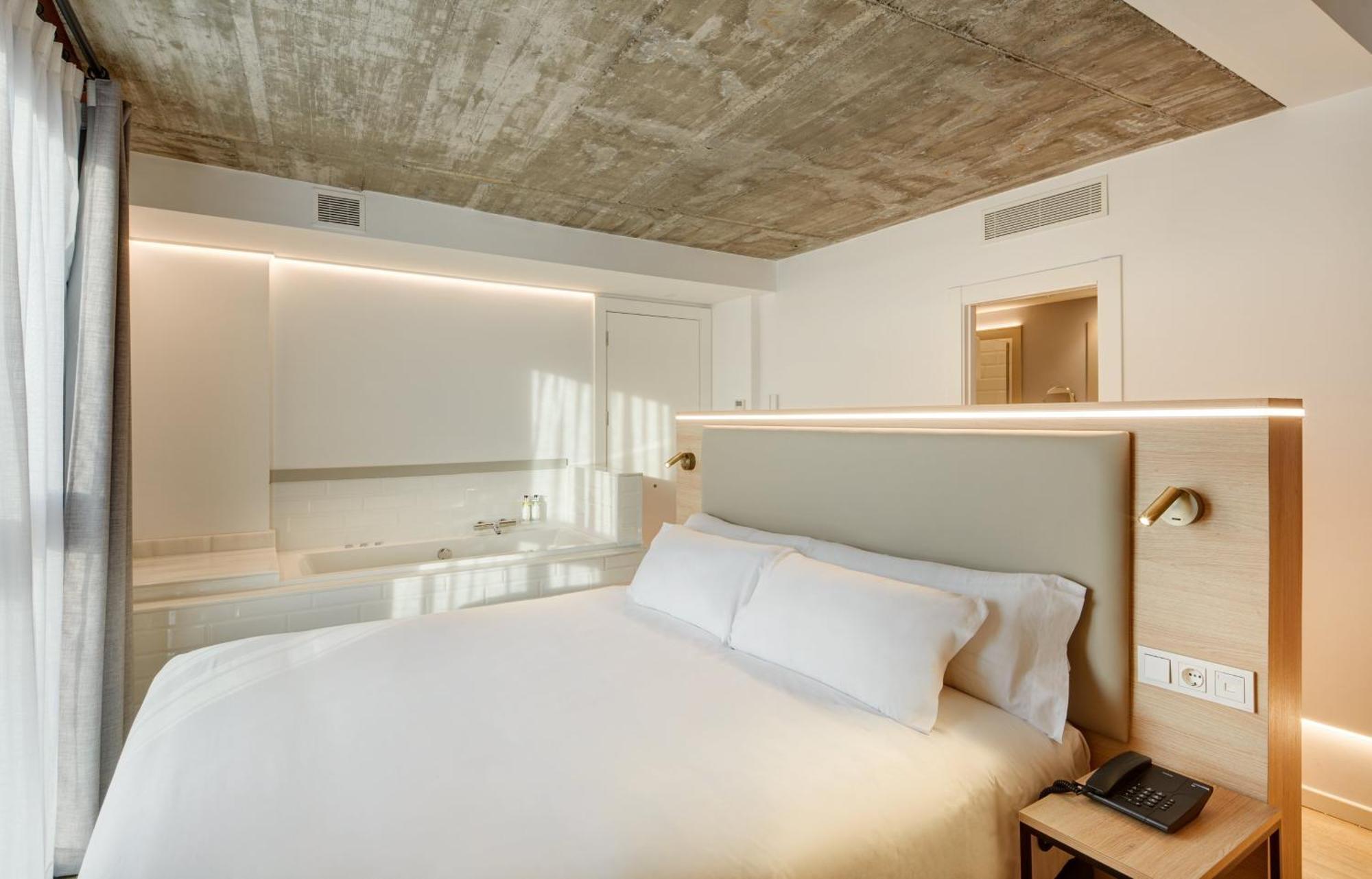 Sercotel Granada Suites Exteriör bild