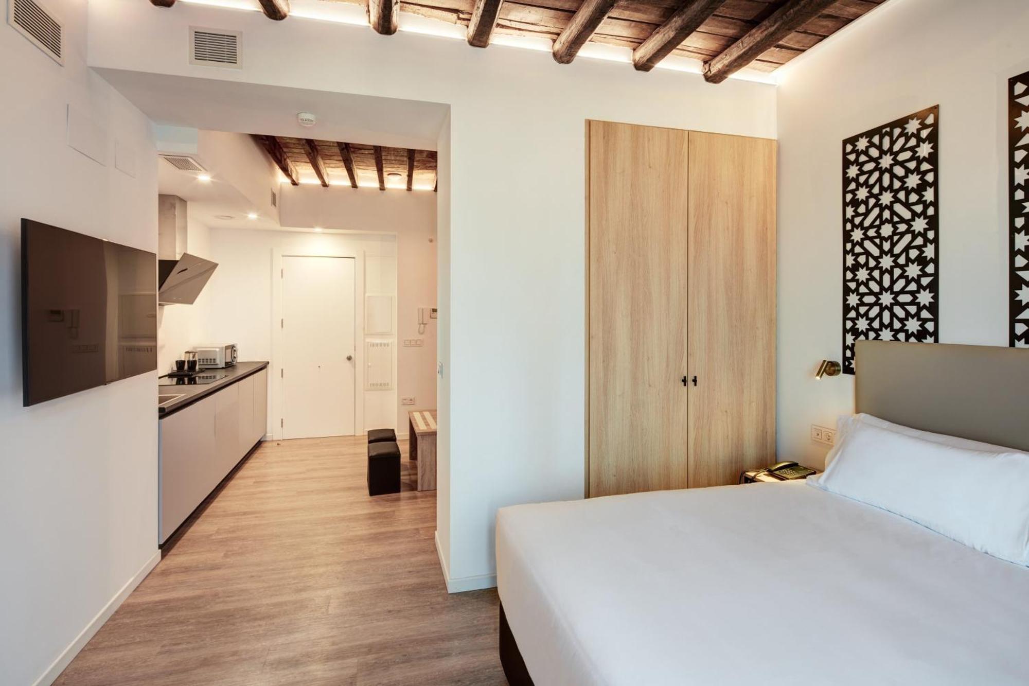 Sercotel Granada Suites Exteriör bild